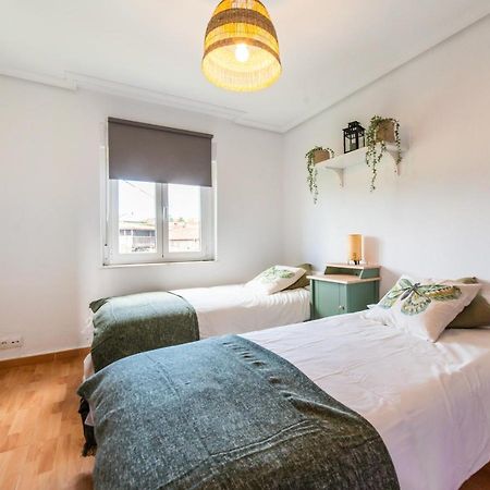 לינה וארוחת בוקר אבילס Casa Lopez מראה חיצוני תמונה
