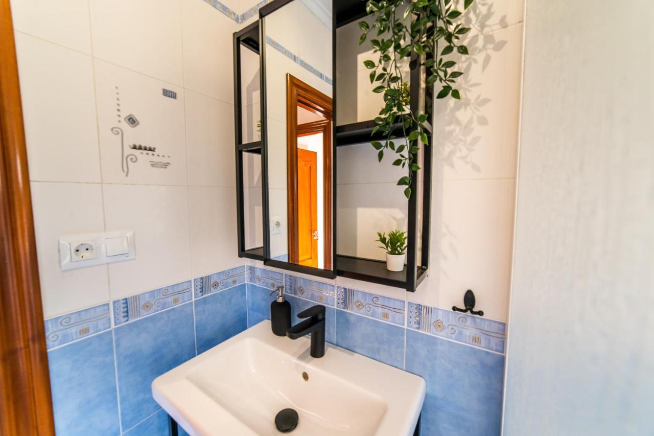 לינה וארוחת בוקר אבילס Casa Lopez מראה חיצוני תמונה