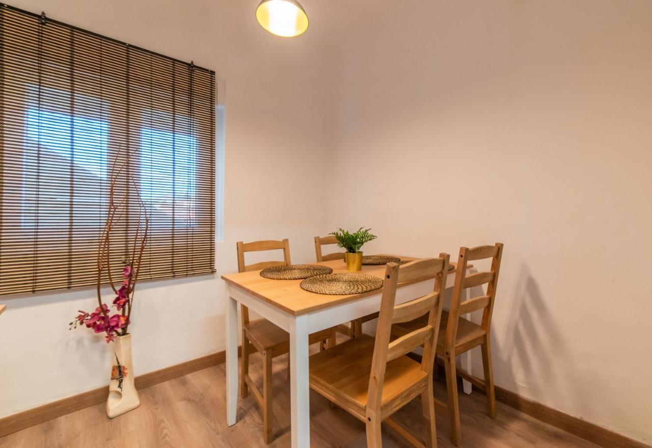 לינה וארוחת בוקר אבילס Casa Lopez מראה חיצוני תמונה